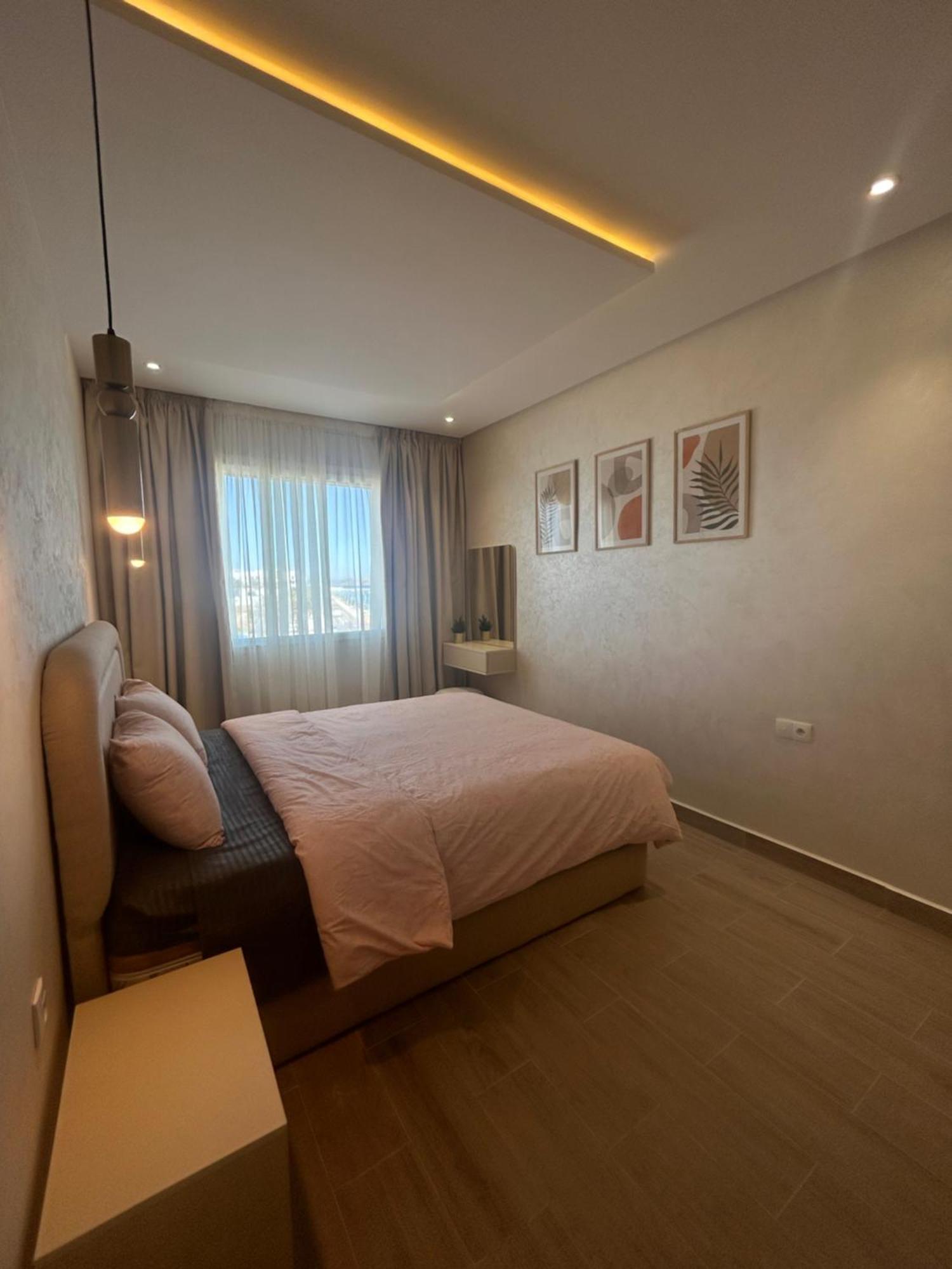 Appartement Haut Standing En Face De La Marina Et A 200M Du Port De Tanger - Appt 2 Exterior photo