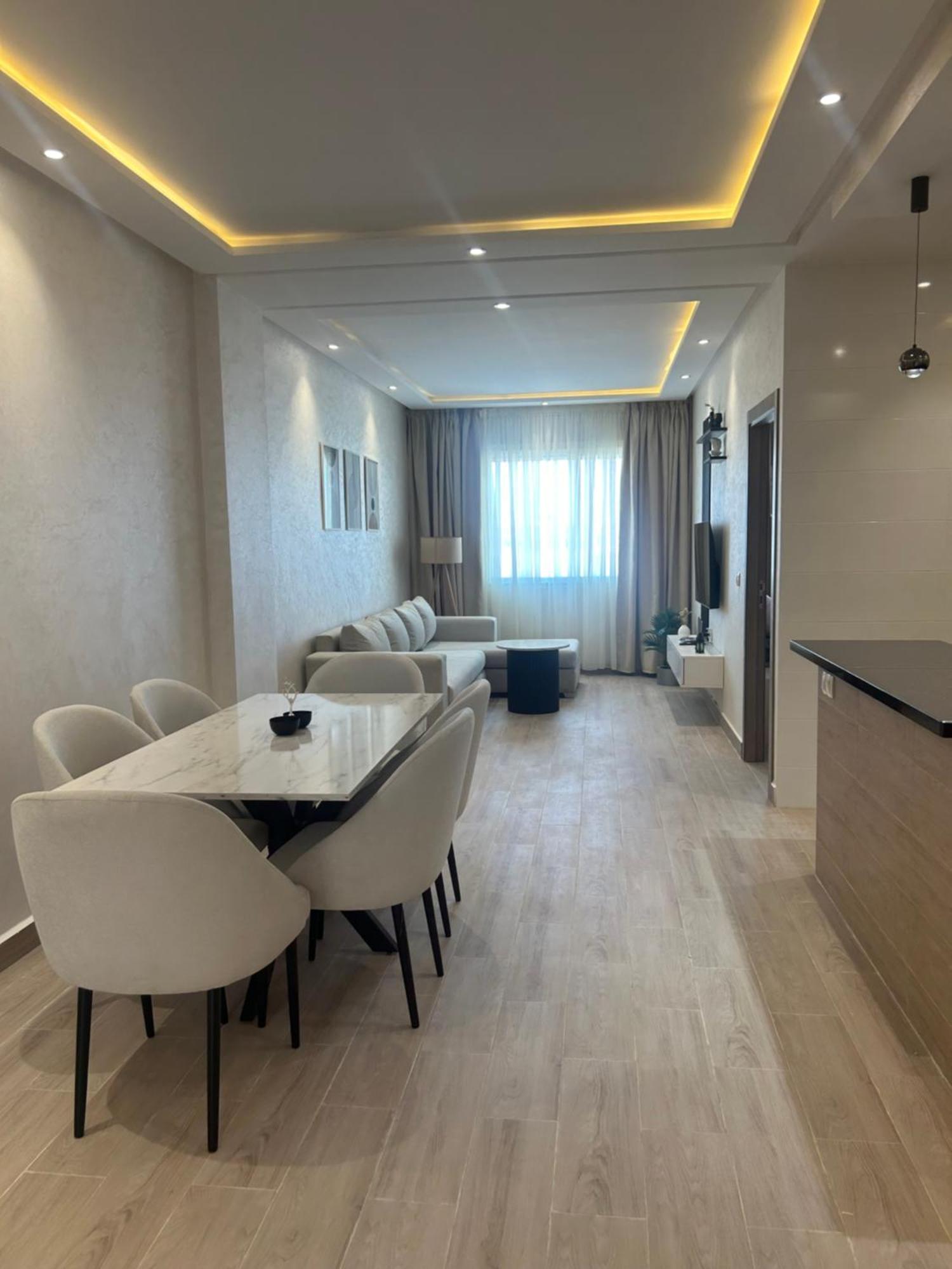 Appartement Haut Standing En Face De La Marina Et A 200M Du Port De Tanger - Appt 2 Exterior photo