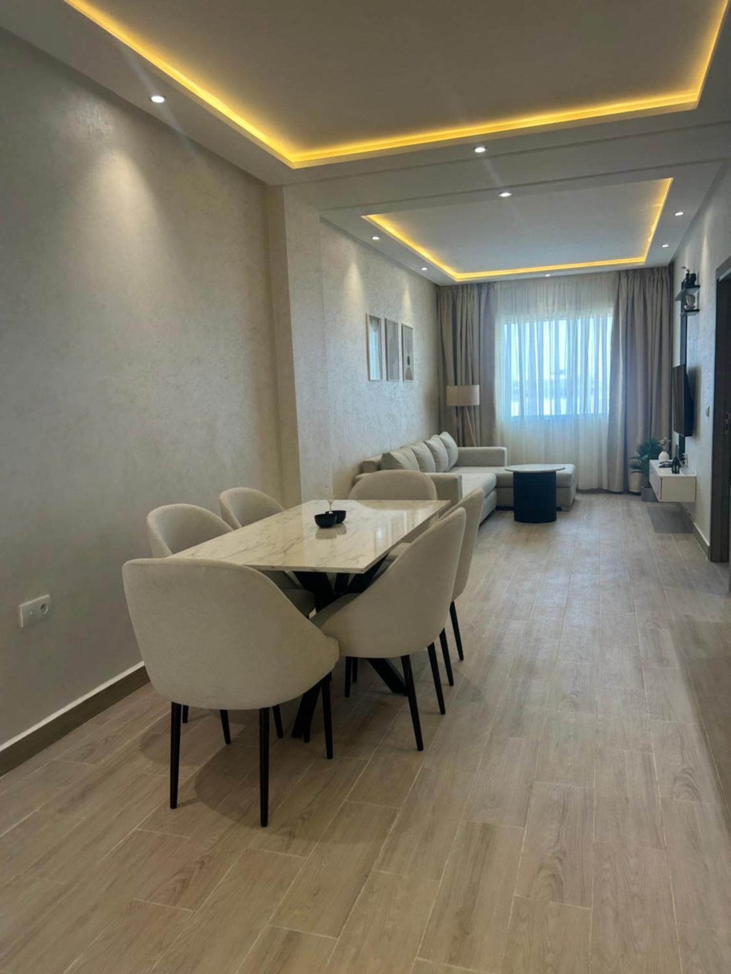 Appartement Haut Standing En Face De La Marina Et A 200M Du Port De Tanger - Appt 2 Exterior photo